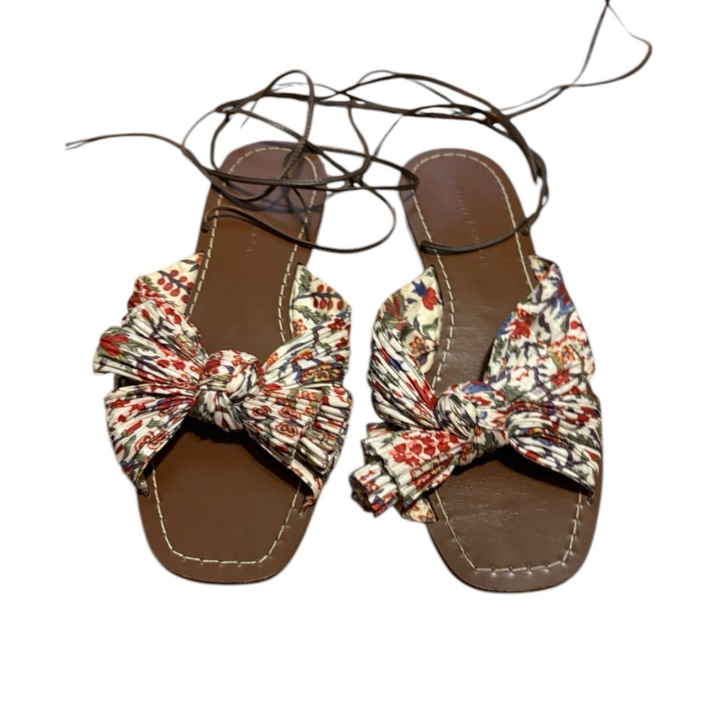 Loeffler Randall Women's Floral Sandals with tie straps.  Size 7.5